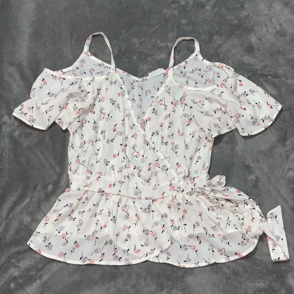 Cold shoulder shirt